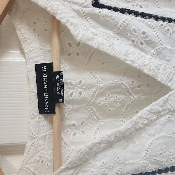 Anthropologie Hemant & Nandita Embroidered Tunic Cut Out Sleeves Eyelet XL - Picture 6 of 9